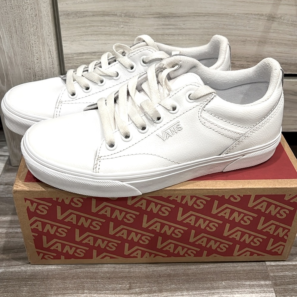 👟Vans Seldan Skate White Sneakers in Size 6 Women’s - Picture 2 of 11